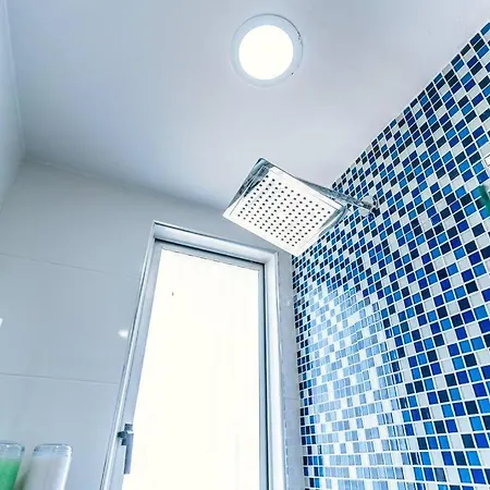 Paradise Sleeps 7