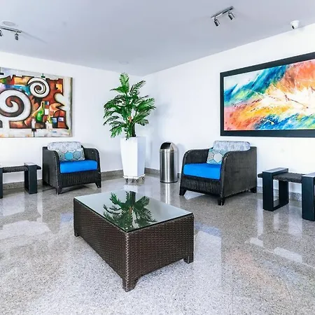 Paradise Sleeps 7 Apartment