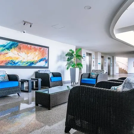 Apartamento Paradise Sleeps 7 *